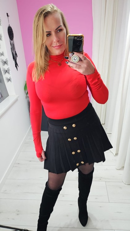 spódniczka czarna mini.jpg