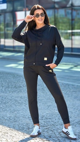 czarna bluza kangurka luise.jpg