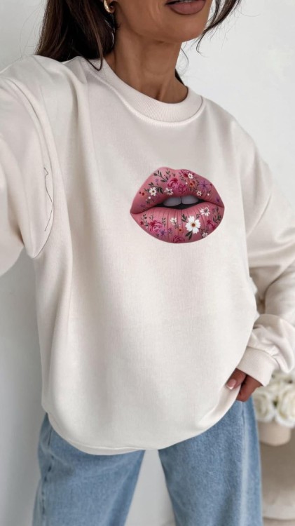 bluza bocca biała usta.jpg