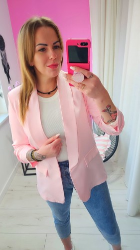różowa marynarka damska zarka.jpg