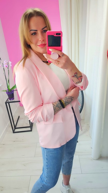 marynarka marszczone rękawy róż.jpg