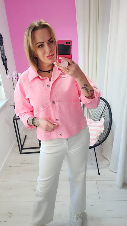 kurtka jeans puder róż.jpg