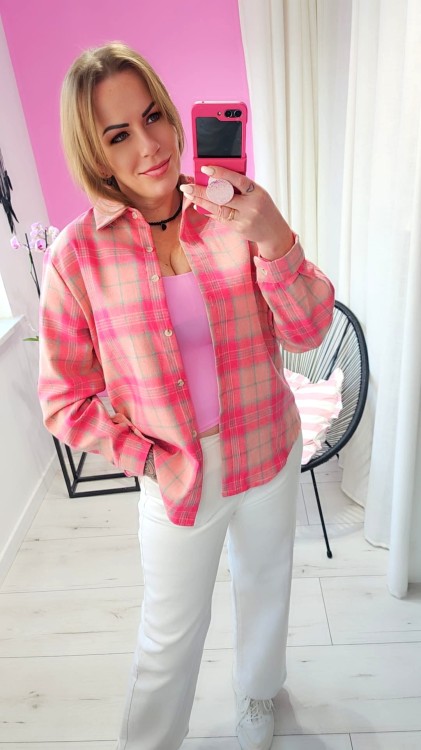 beżowo różowa koszula w kratę.jpg