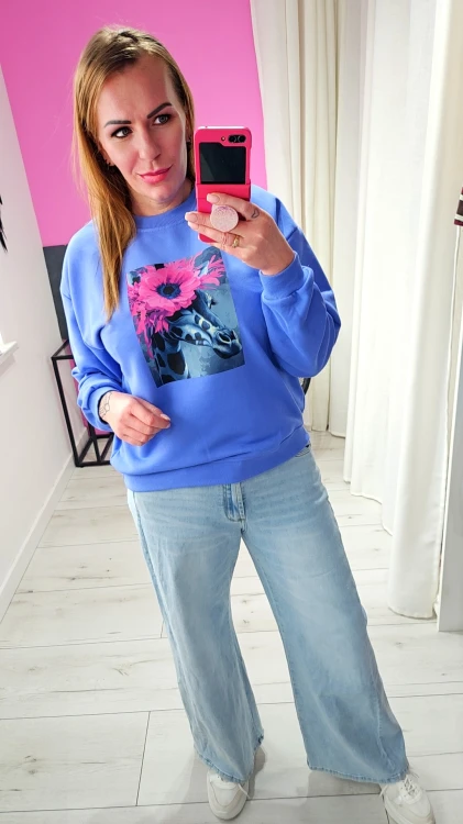 bluza chabrowa bocca żyrafa z kwiatem.jpg