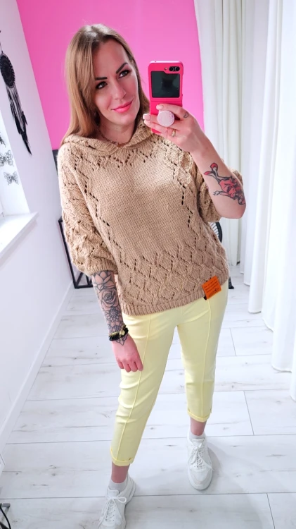 sweter ażurowy z kapturem minouu.jpg