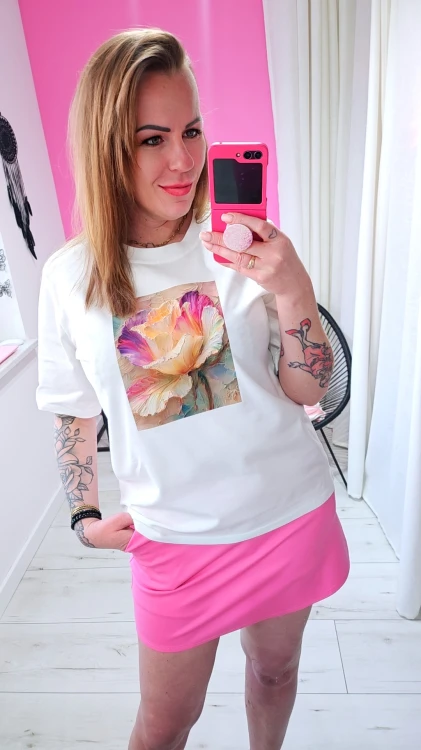 biały t-shirt bocca kwiat.jpg
