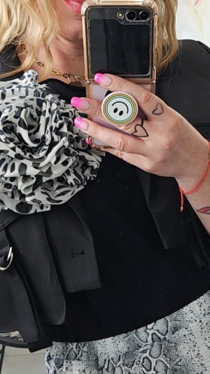 PANTERKA GRAFIT BROSZKA.jpg